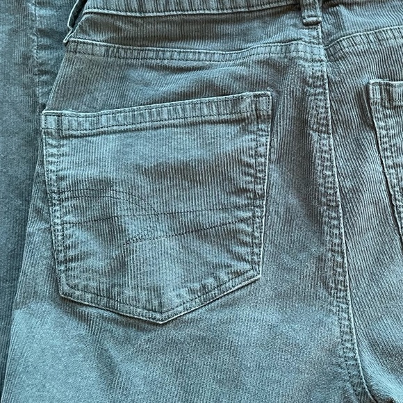 Jeans Corduroy American Eagle Pant Straight Leg  Mom Size 4 - Picture 7 of 10
